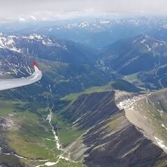 Verortung via Georeferenzierung der Kamera: Aufgenommen in der Nähe von Gemeinde Kals am Großglockner, 9981, Österreich in 4044 Meter